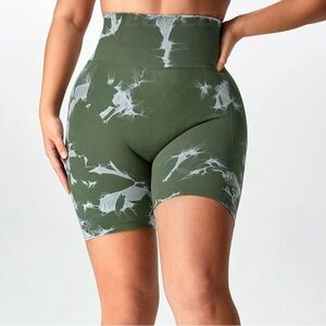 YEOREO Women High Waist Workout Yoga Gym Shorts | Green |Medium